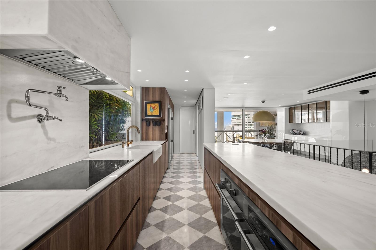 CROWNE PLAZA CONDOMINIUM - Residential