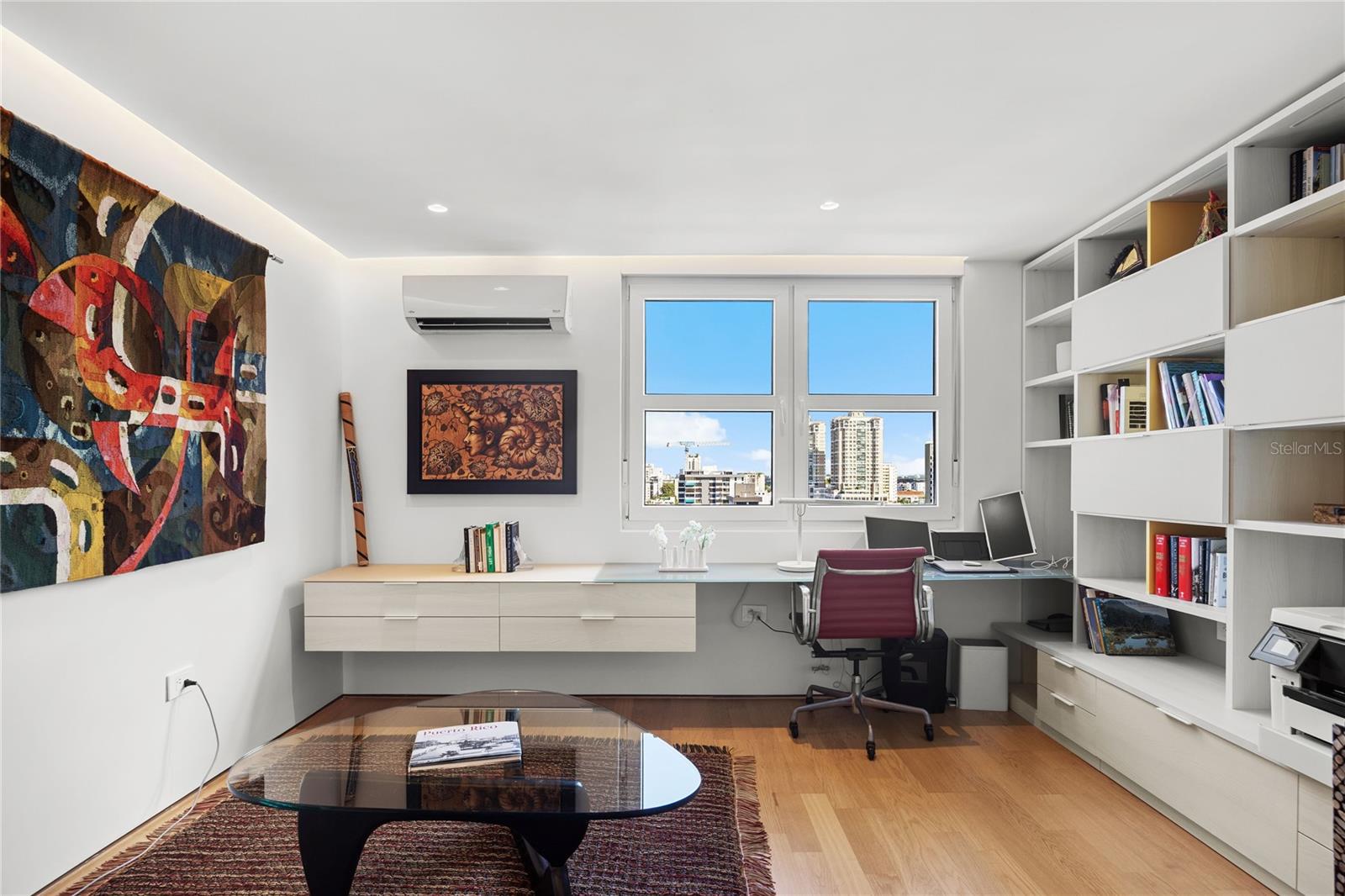 CROWNE PLAZA CONDOMINIUM - Residential