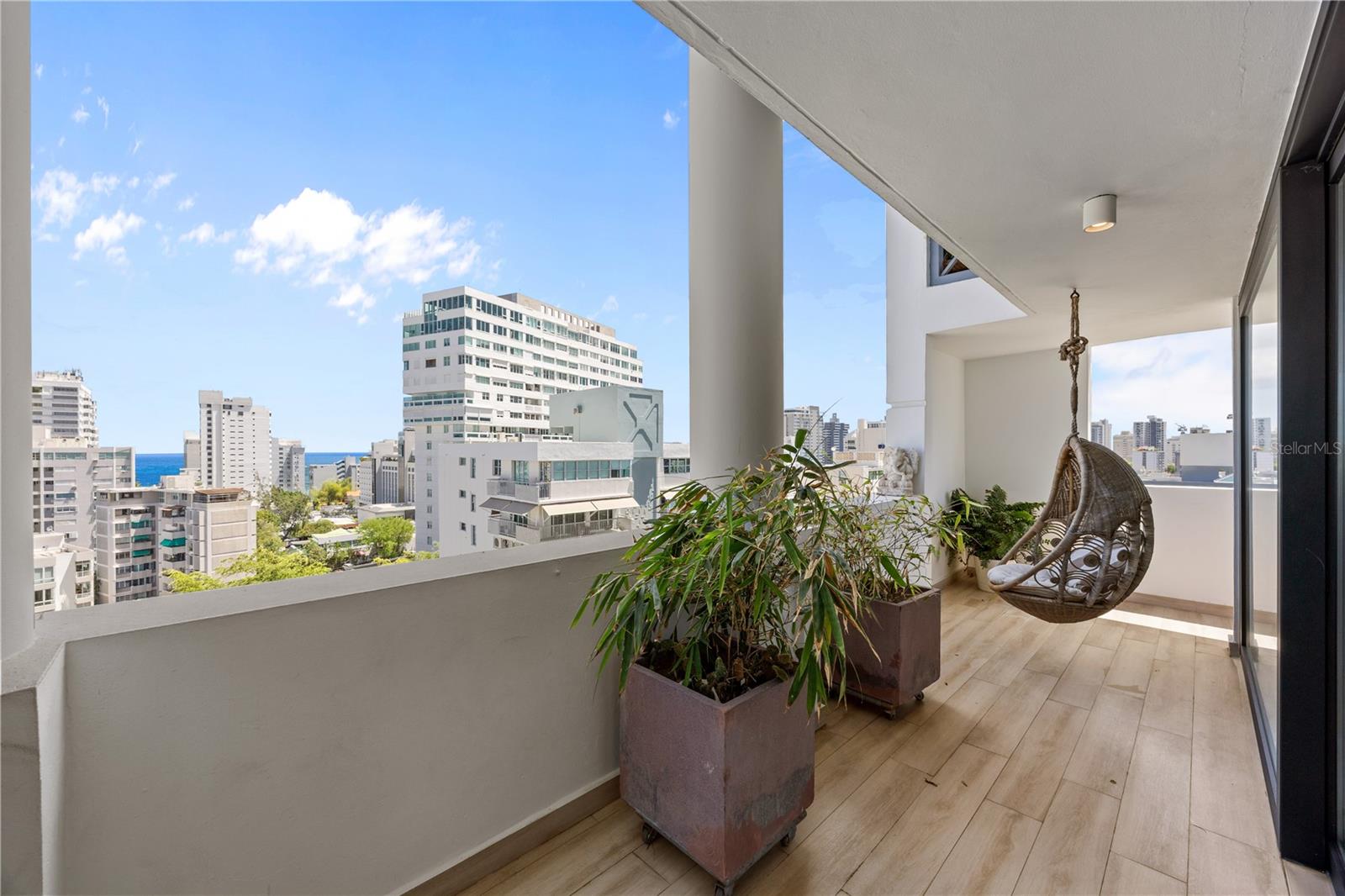 CROWNE PLAZA CONDOMINIUM - Residential