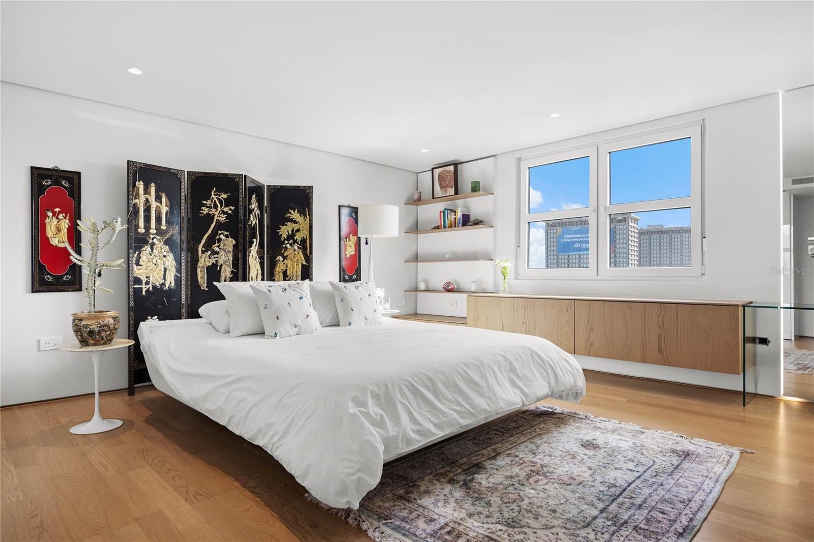 CROWNE PLAZA CONDOMINIUM - Residential