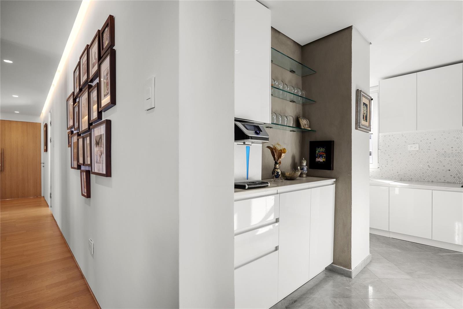 CROWNE PLAZA CONDOMINIUM - Residential