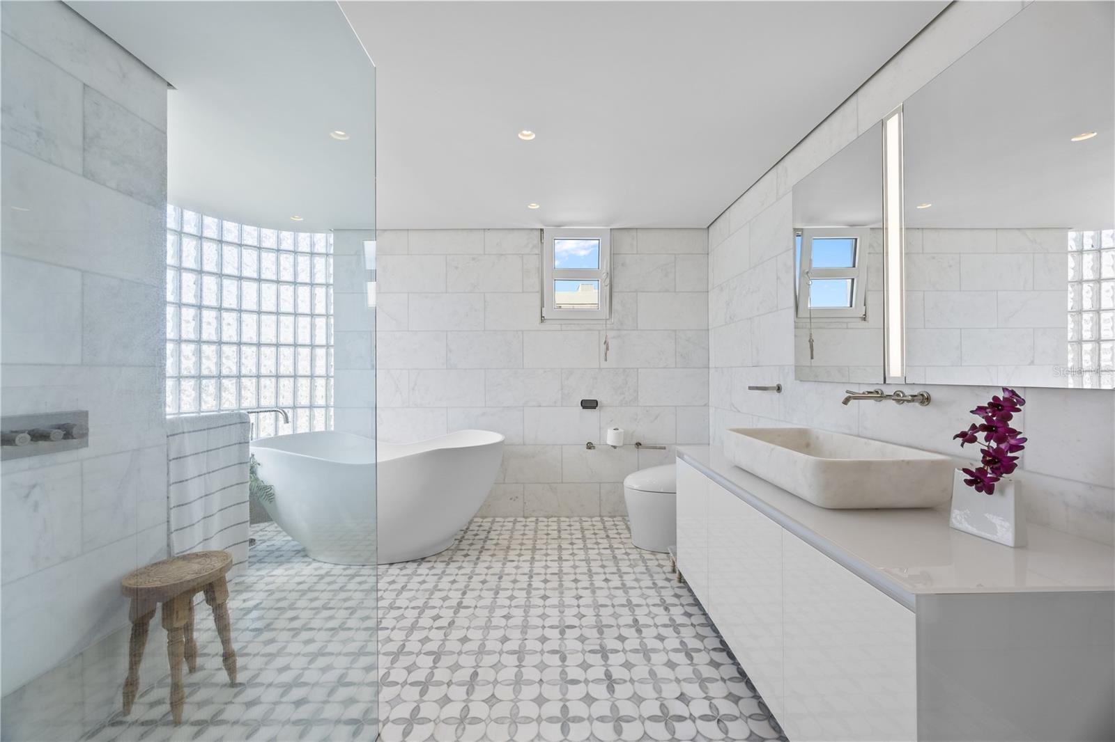 CROWNE PLAZA CONDOMINIUM - Residential