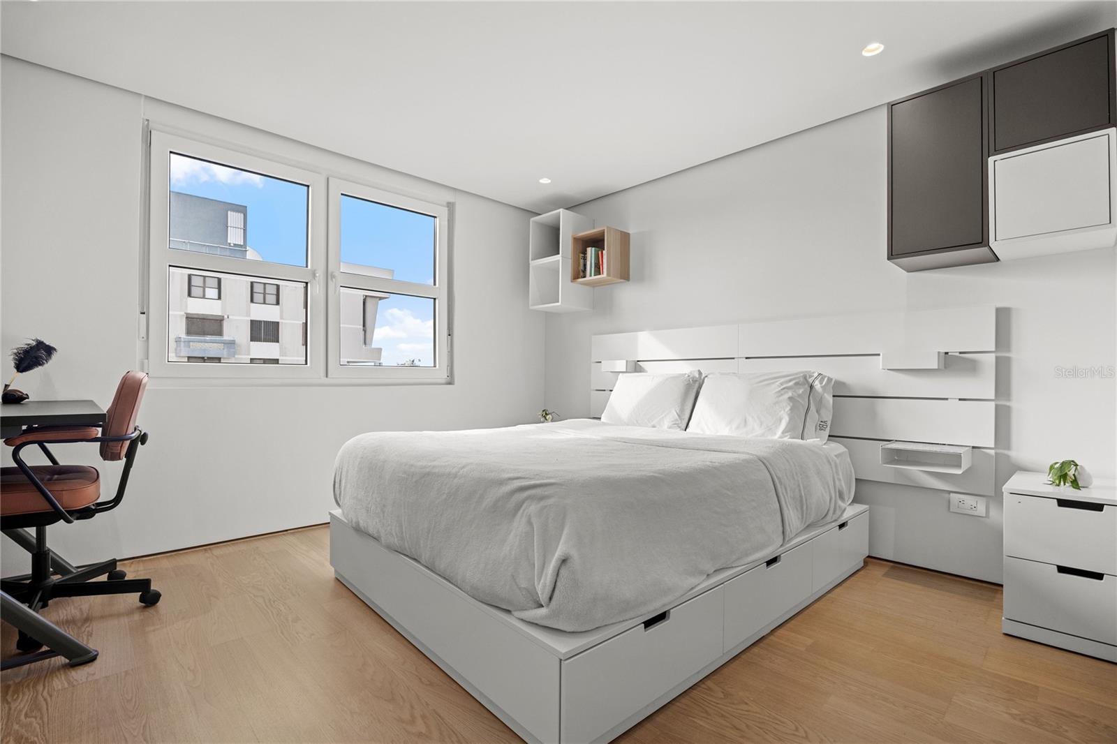 CROWNE PLAZA CONDOMINIUM - Residential