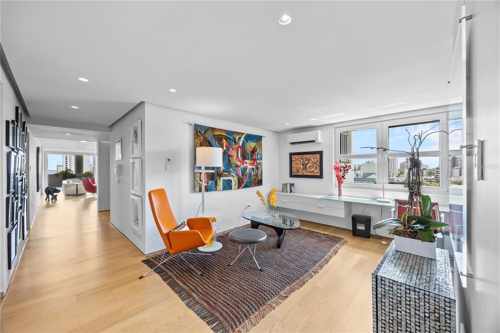 CROWNE PLAZA CONDOMINIUM - Residential