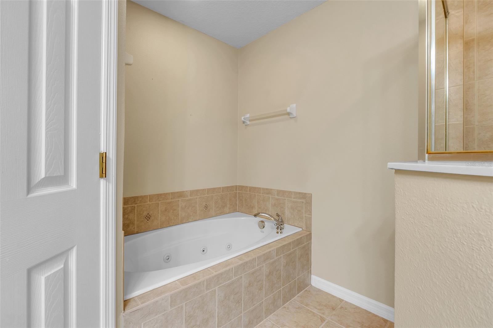 CLAYTON CROSSING TWNHMS - Residential Lease