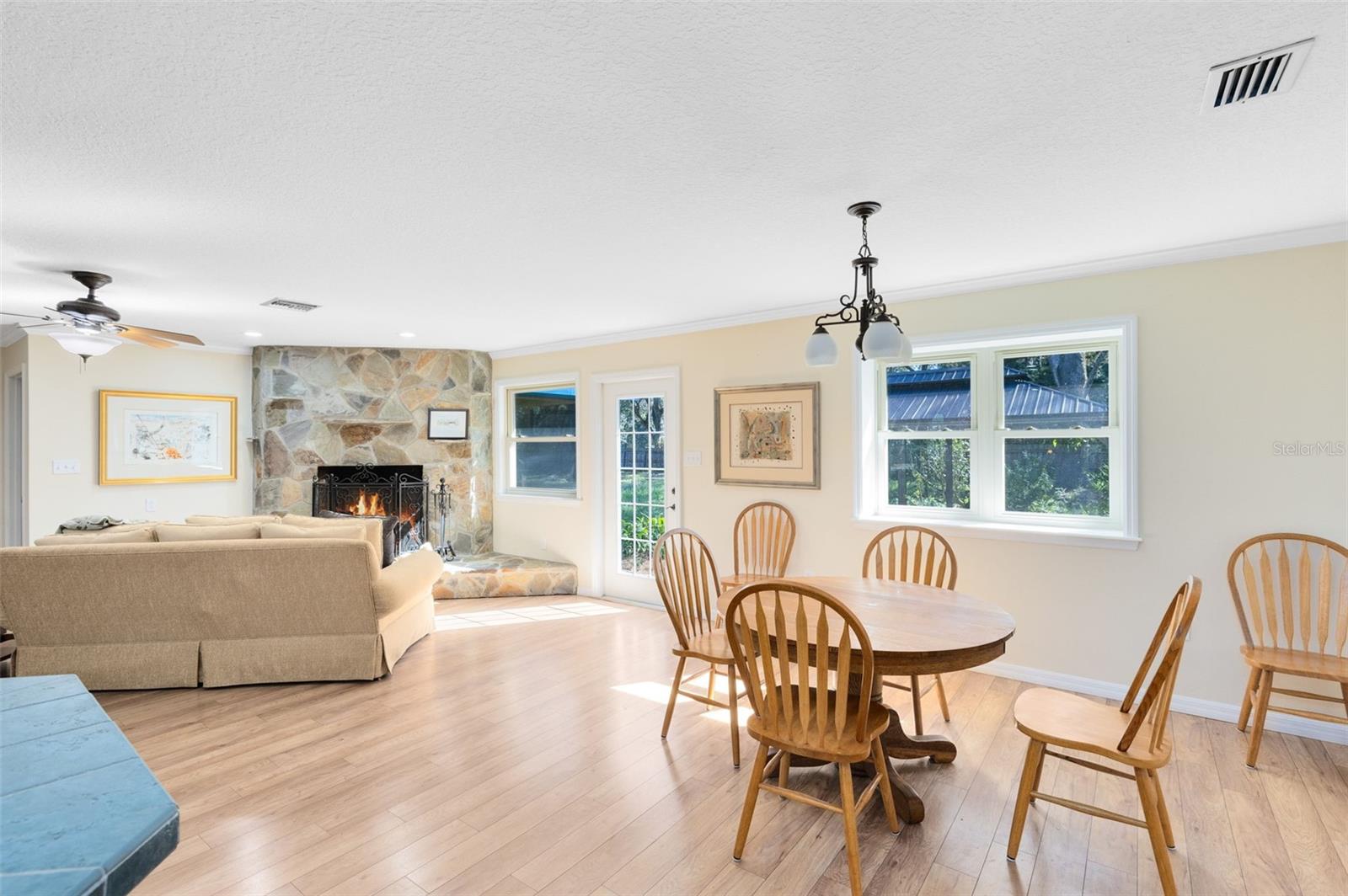 W E HUDSONS SUB - Residential