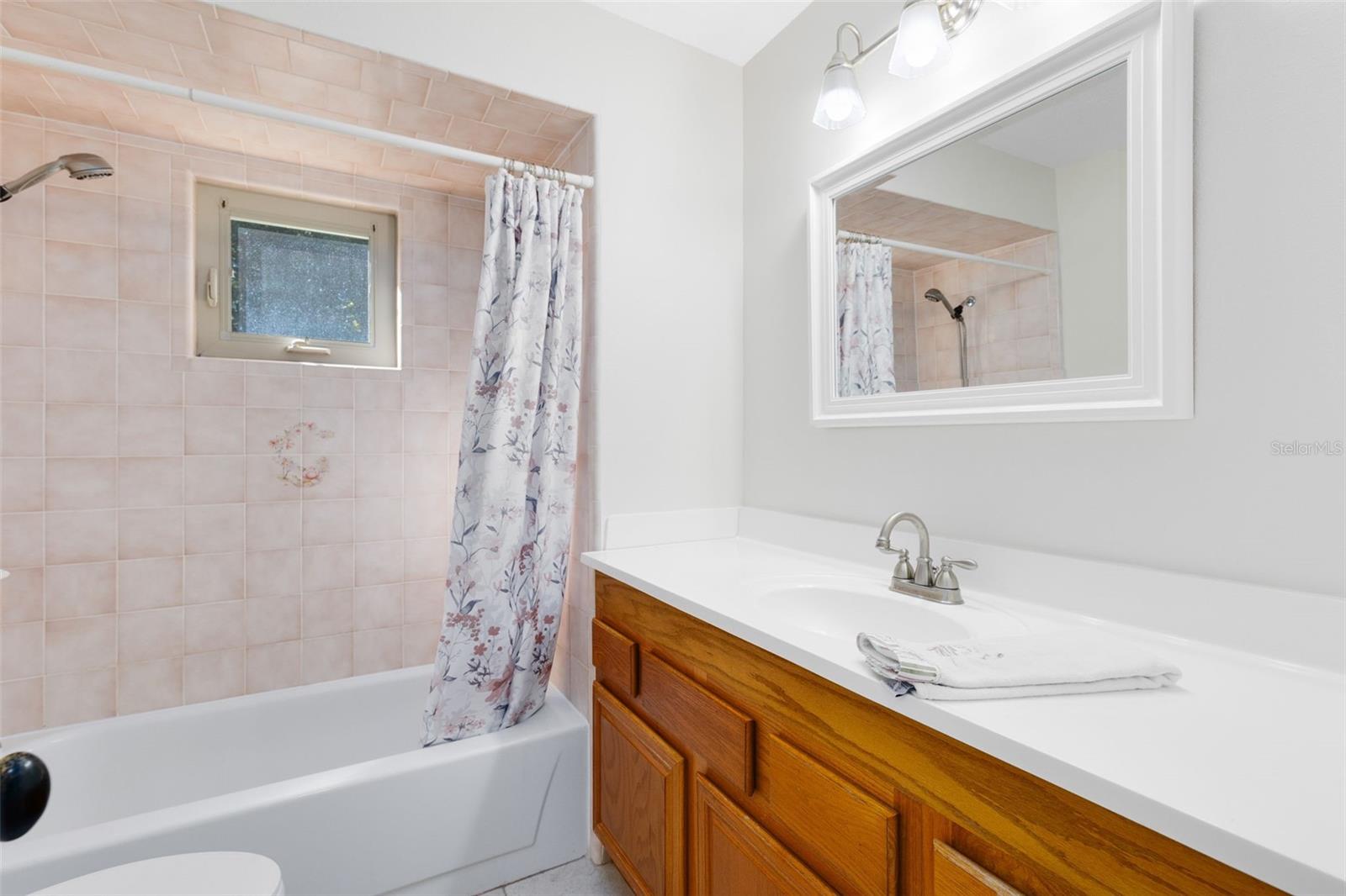 W E HUDSONS SUB - Residential