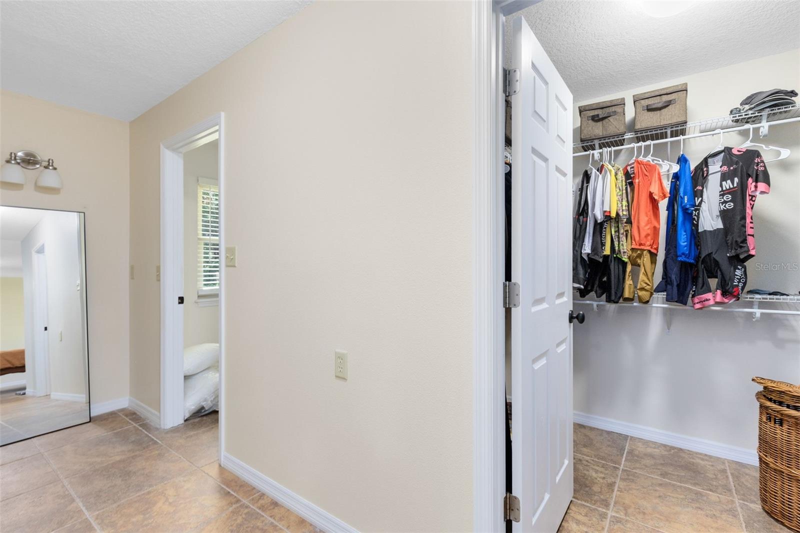 W E HUDSONS SUB - Residential