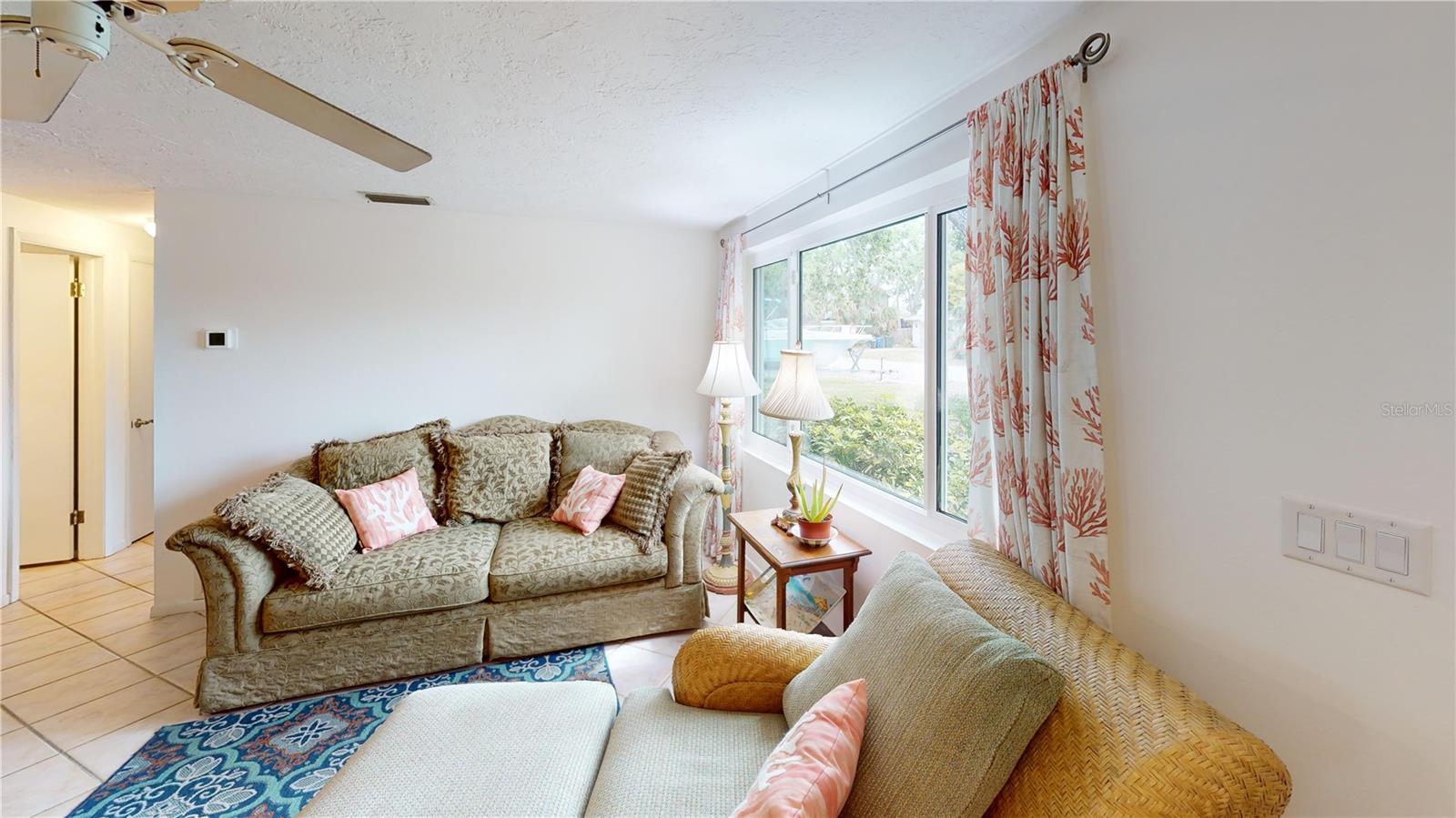 SOUTH VENICE - Residential