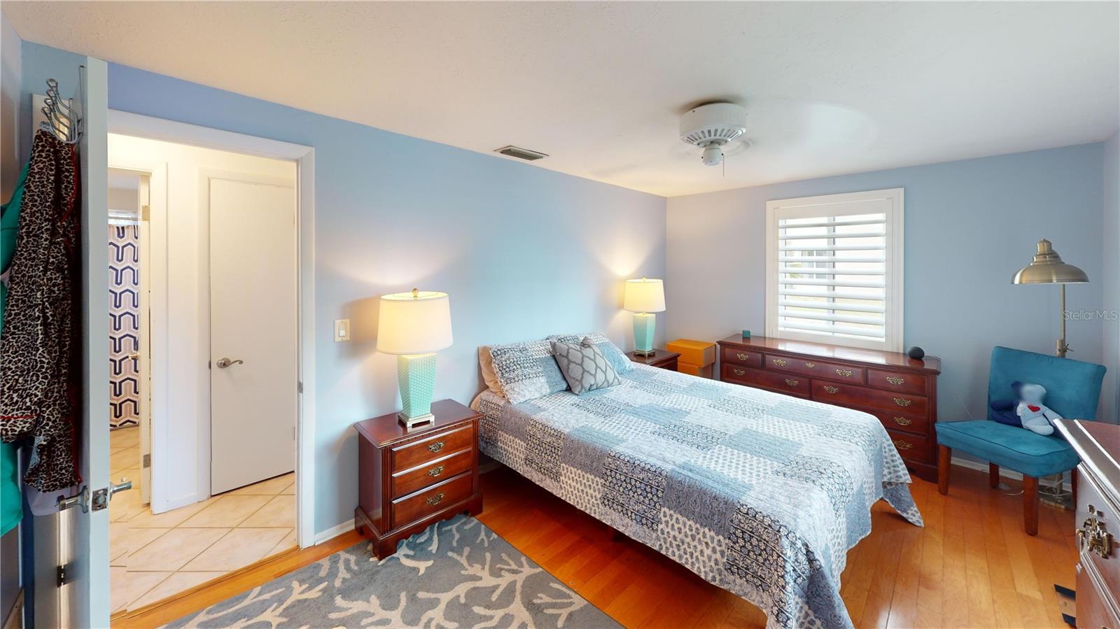 SOUTH VENICE - Residential