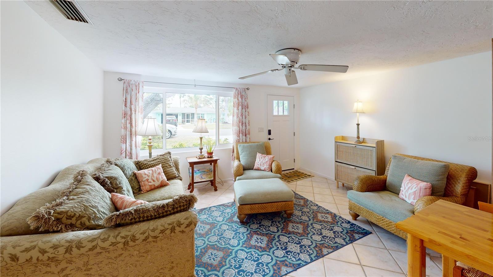 SOUTH VENICE - Residential