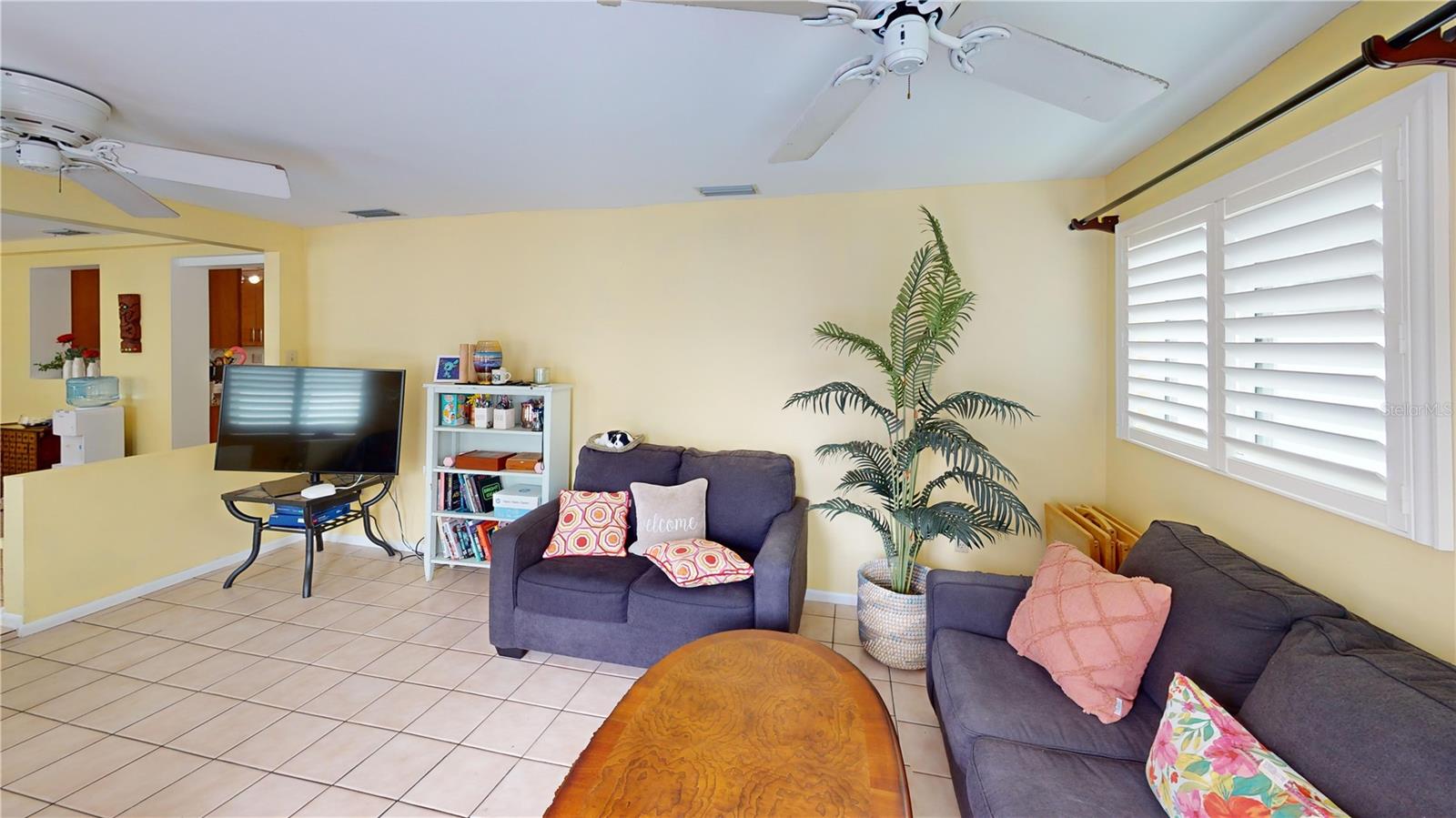 SOUTH VENICE - Residential