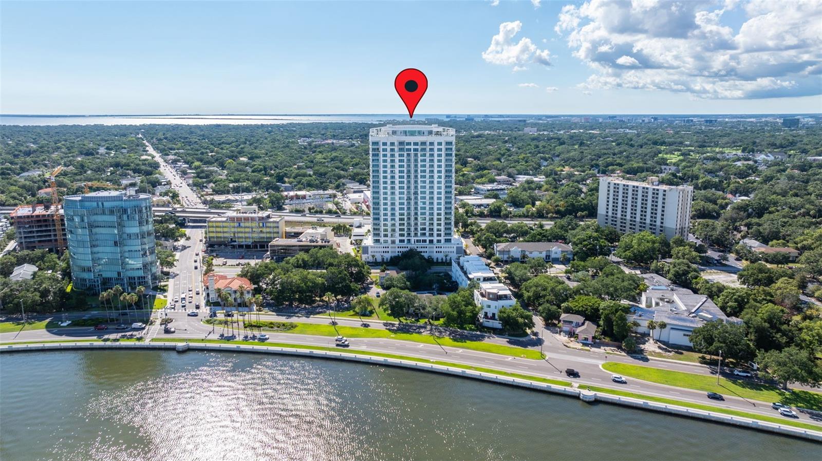 ALTURA BAYSHORE - Residential