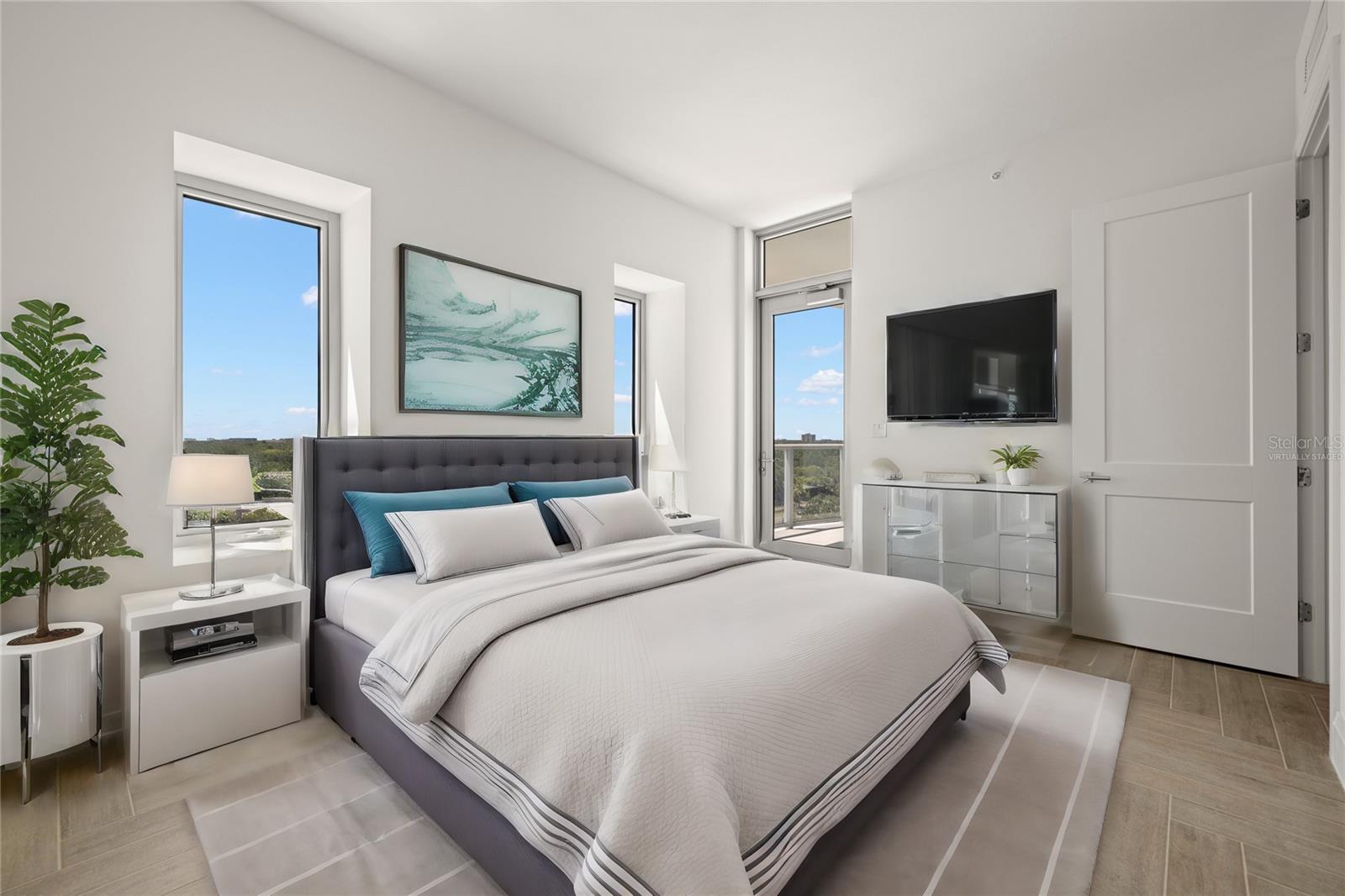 ALTURA BAYSHORE - Residential