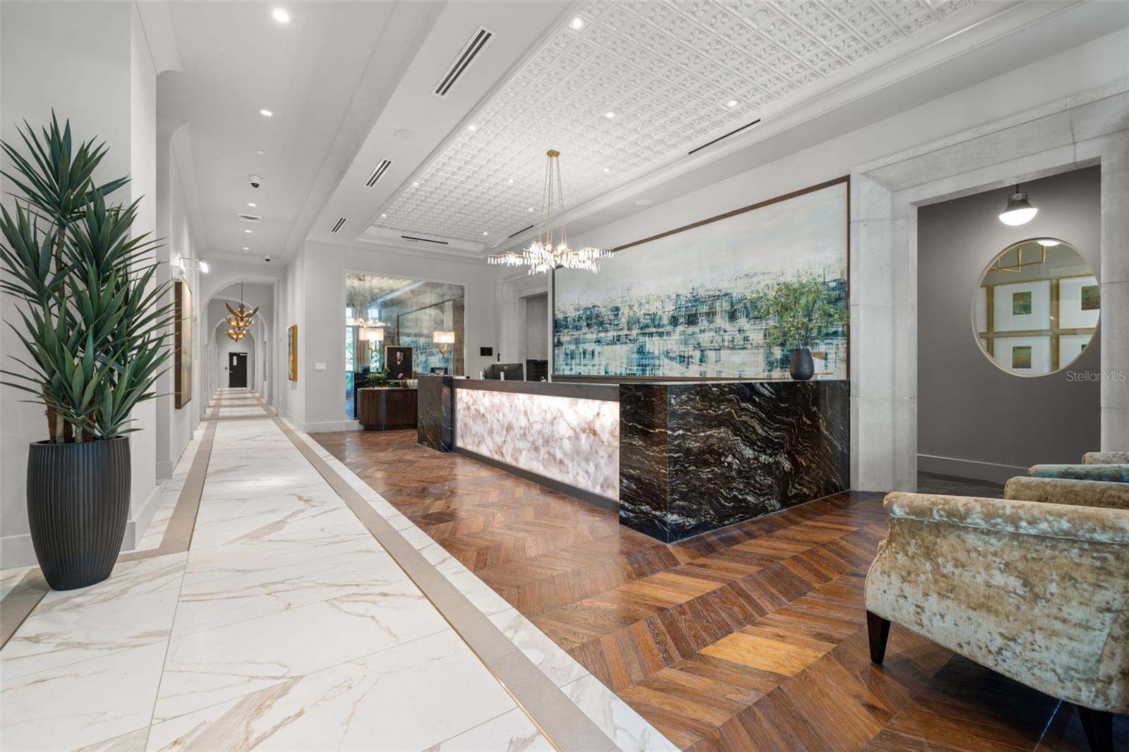 ALTURA BAYSHORE - Residential