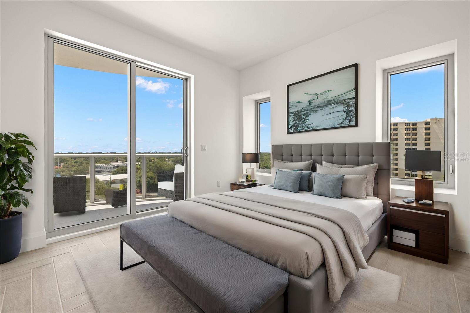 ALTURA BAYSHORE - Residential