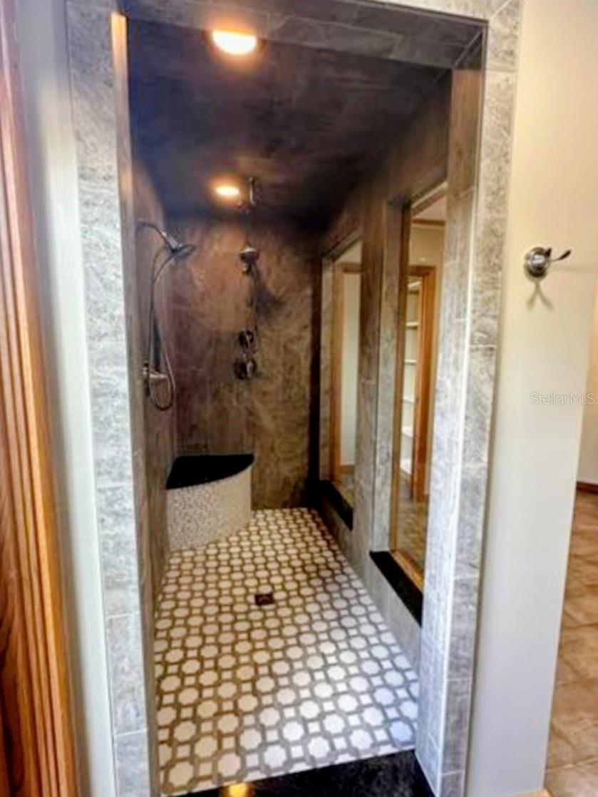 MAGNOLIA SHORES - Residential