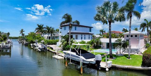 A home in LONGBOAT KEY