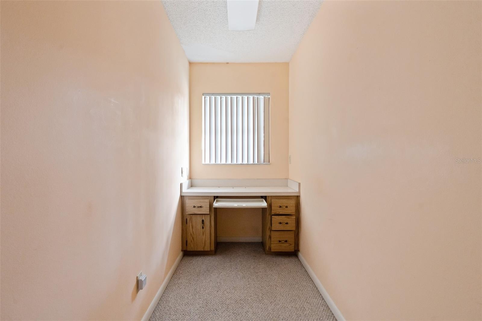 CIRCLER SQUARE WOODS - Residential