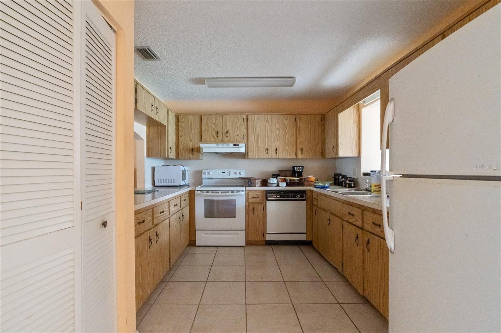 CIRCLER SQUARE WOODS - Residential