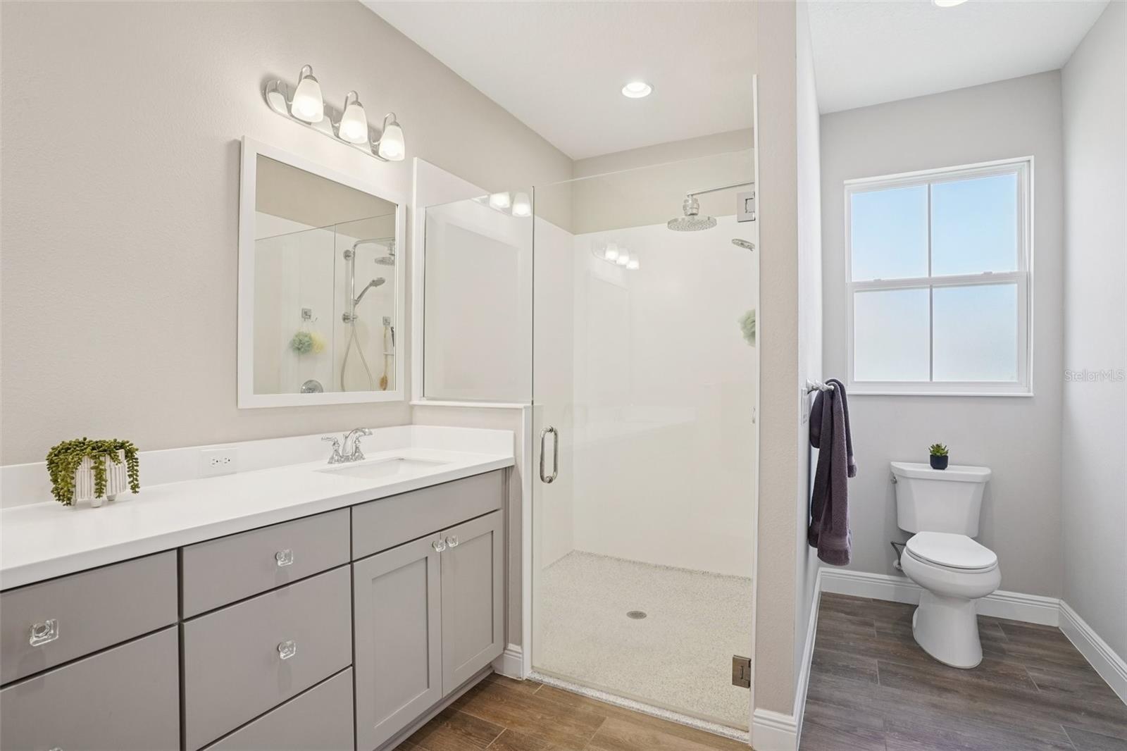 GREEN KEY VILLAGE PH 3 REP - Residential