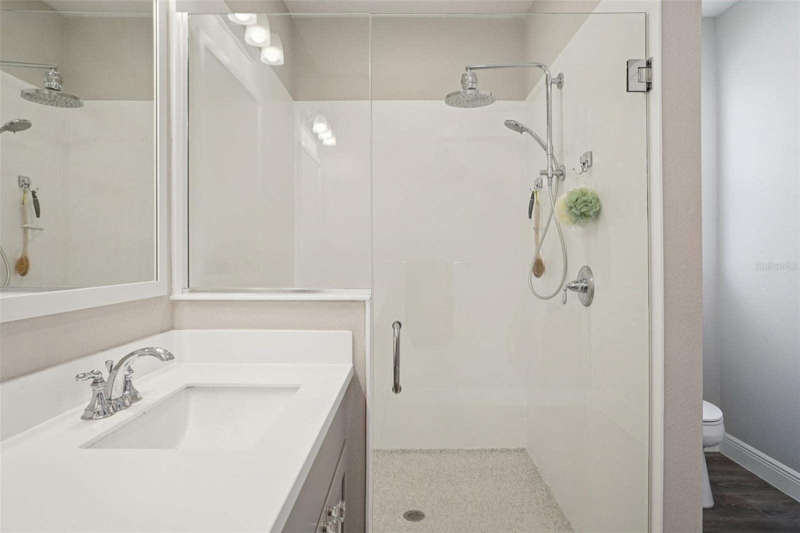 GREEN KEY VILLAGE PH 3 REP - Residential