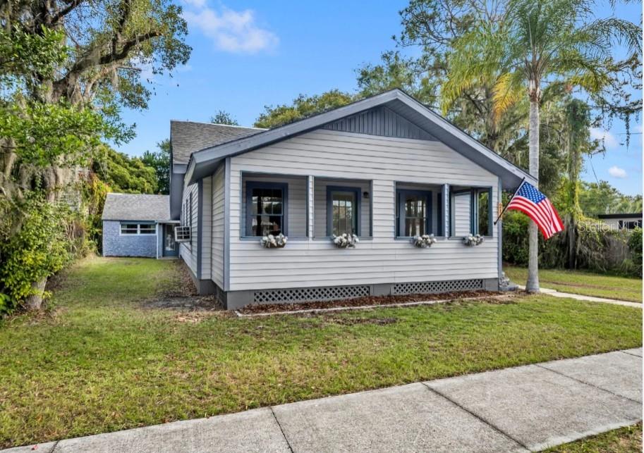 Casas a venda 2 - Jen Dantas 214 N NEW HAMPSHIRE AVENUE