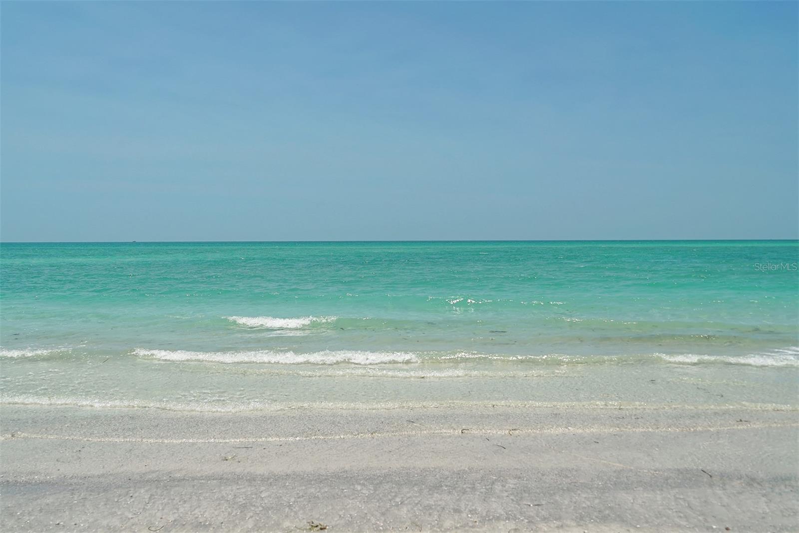 ST ARMAND TOWERS NORTH - Residential