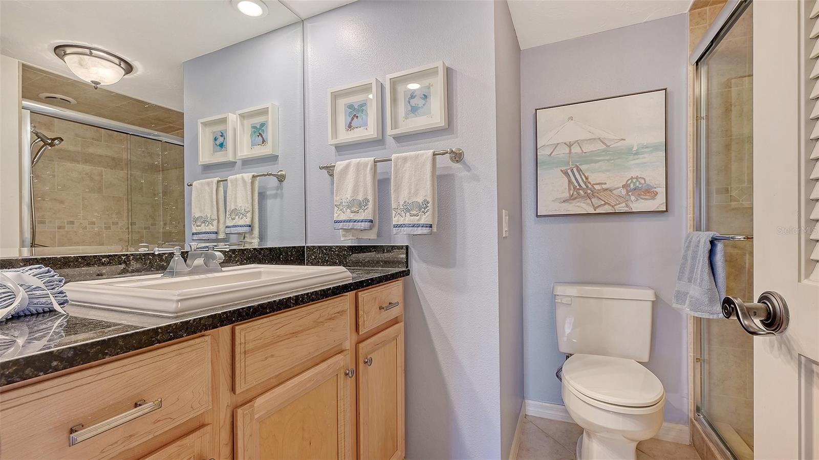 ST ARMAND TOWERS NORTH - Residential