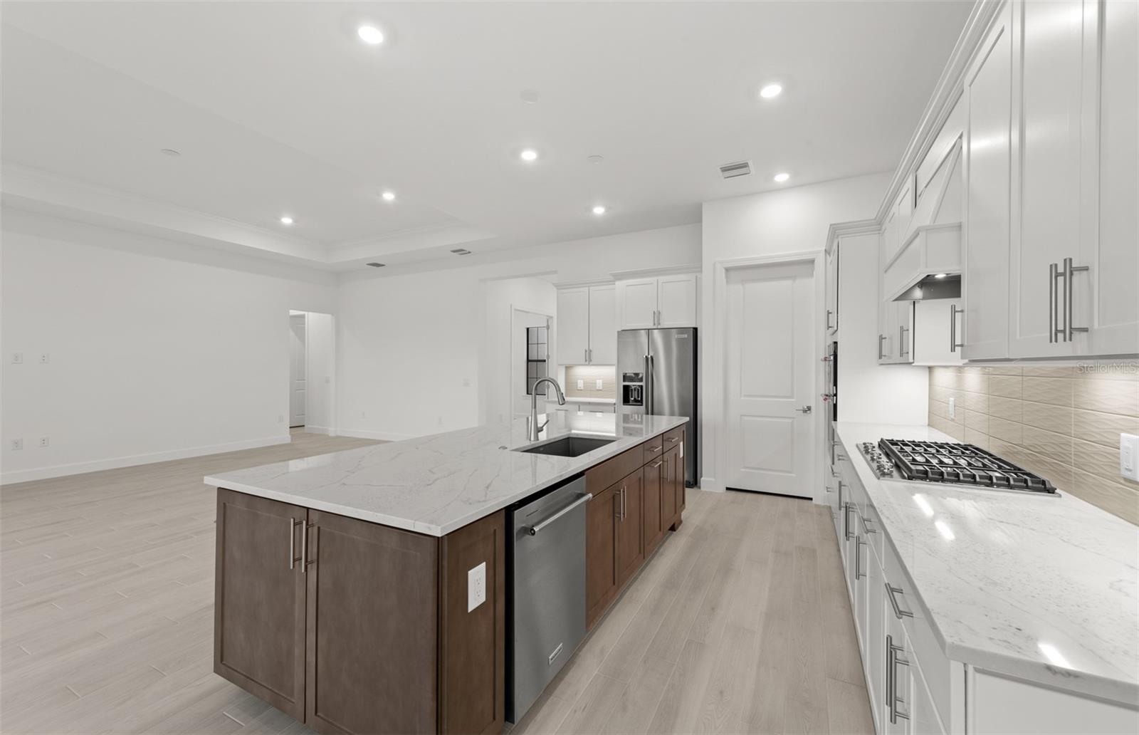 4632; DEL WEBB CATALINA AT LAKEWOOD RANCH - Residential