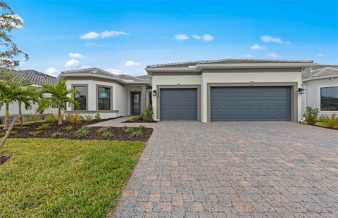 Photo of 4826 Empire Landing Run, Lakewood Ranch, FL 34211 (MLS # TB8479990)