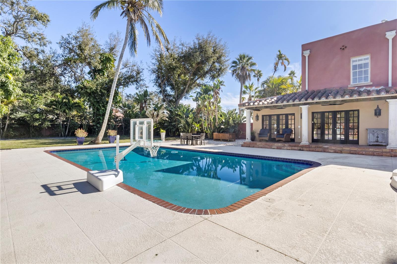 PALMA SOLA PARK - Residential