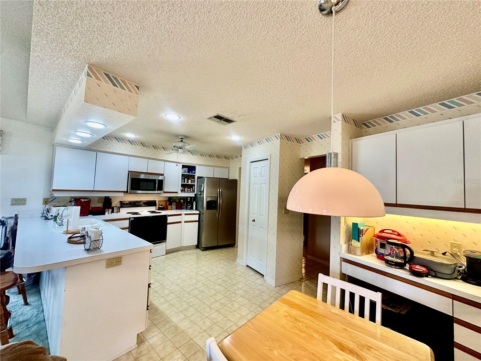 OVERLOOK ESTATES - Residential