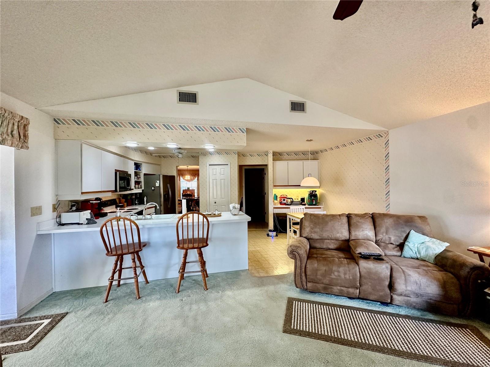 OVERLOOK ESTATES - Residential