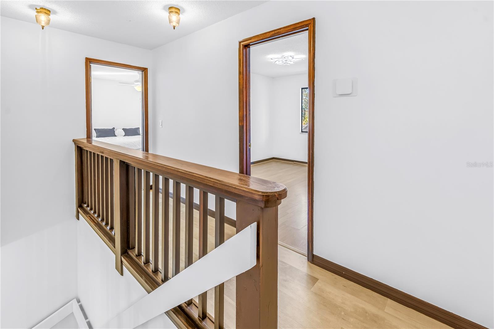 LAKE VALENCIA UNIT ONE - Residential