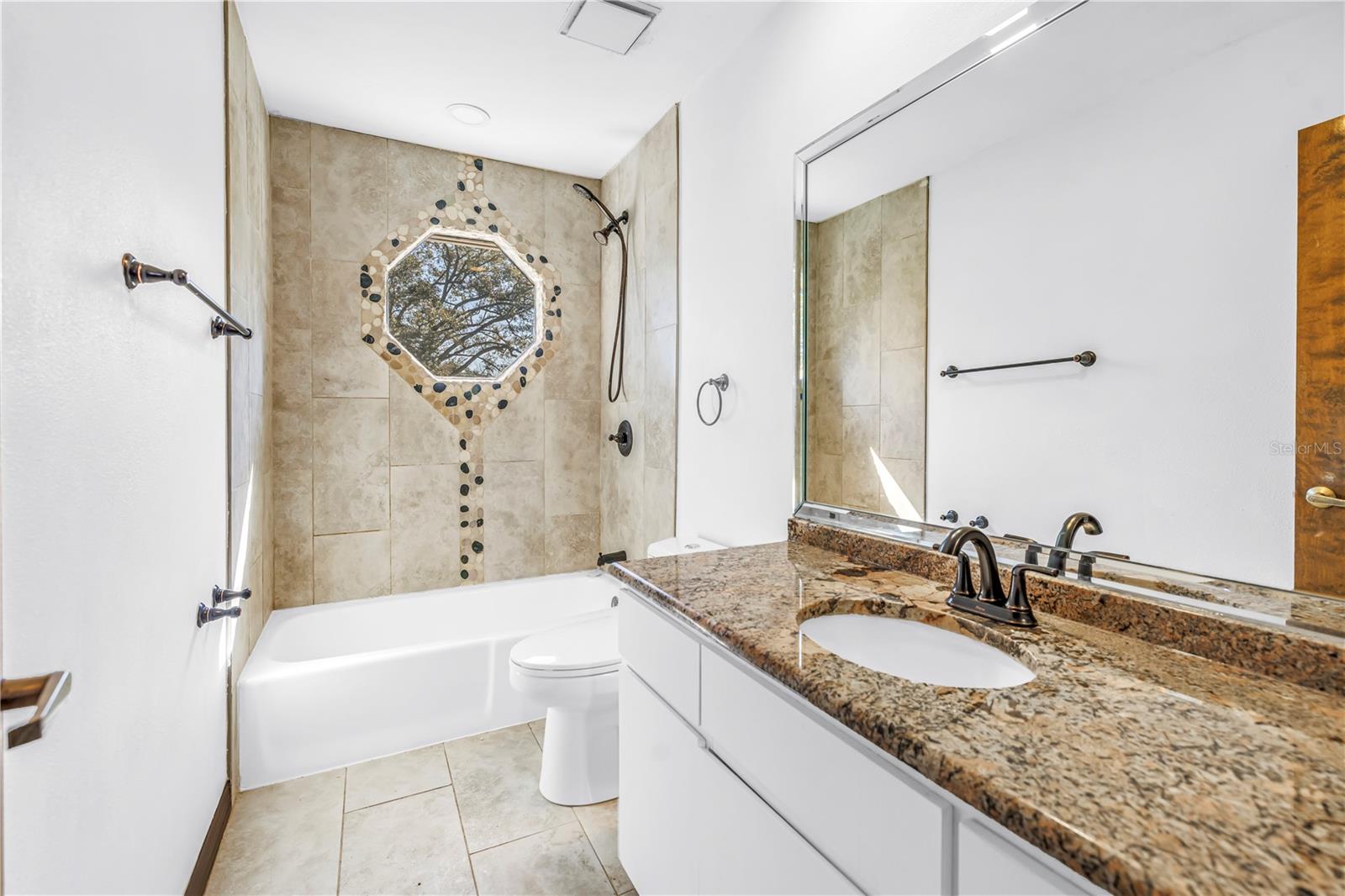 LAKE VALENCIA UNIT ONE - Residential