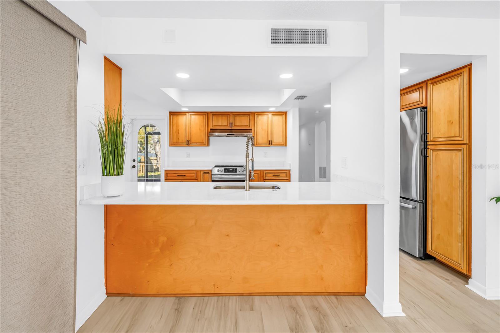 LAKE VALENCIA UNIT ONE - Residential