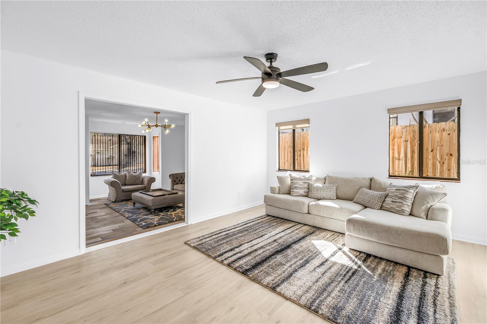 LAKE VALENCIA UNIT ONE - Residential