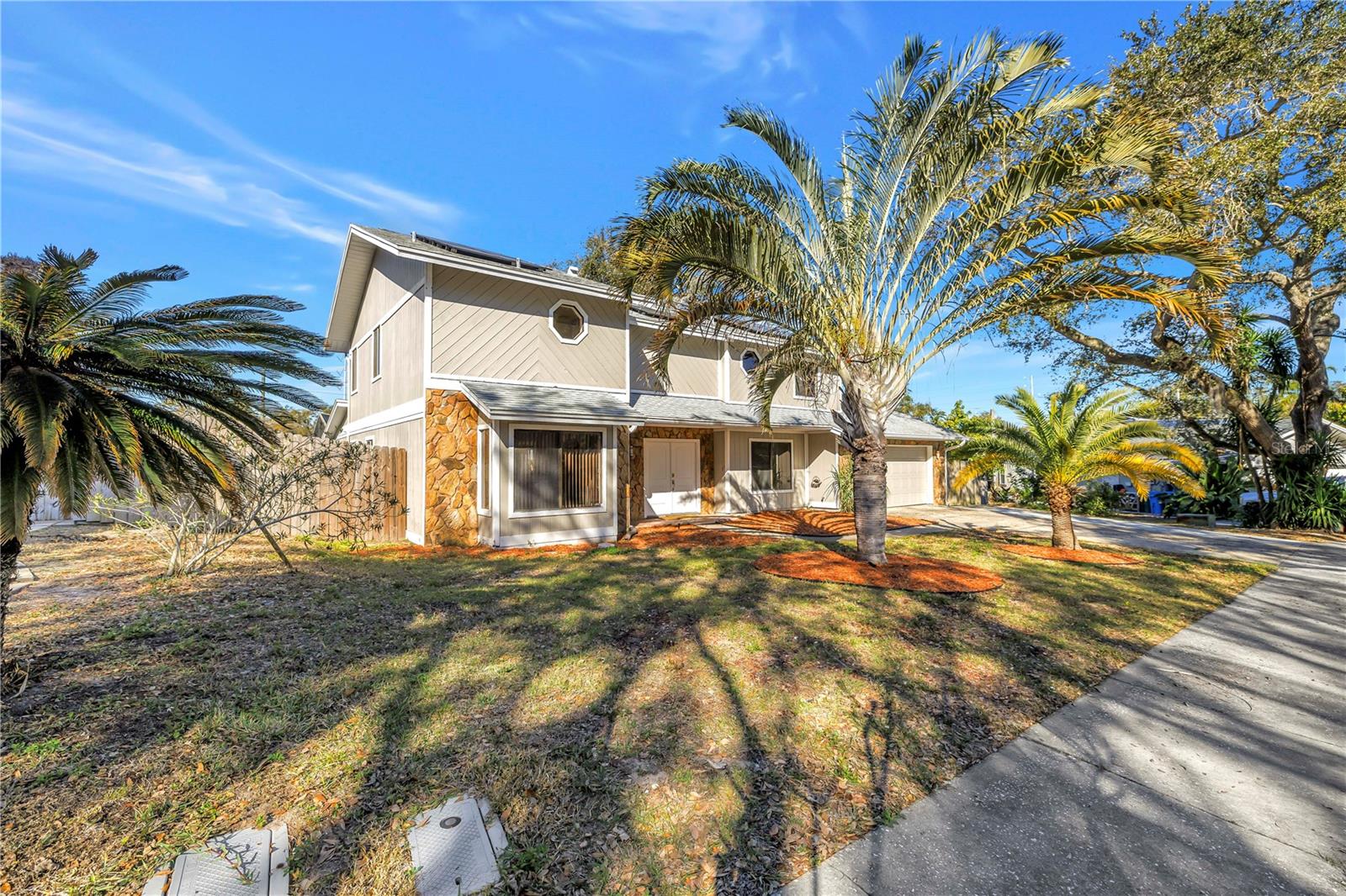 LAKE VALENCIA UNIT ONE - Residential