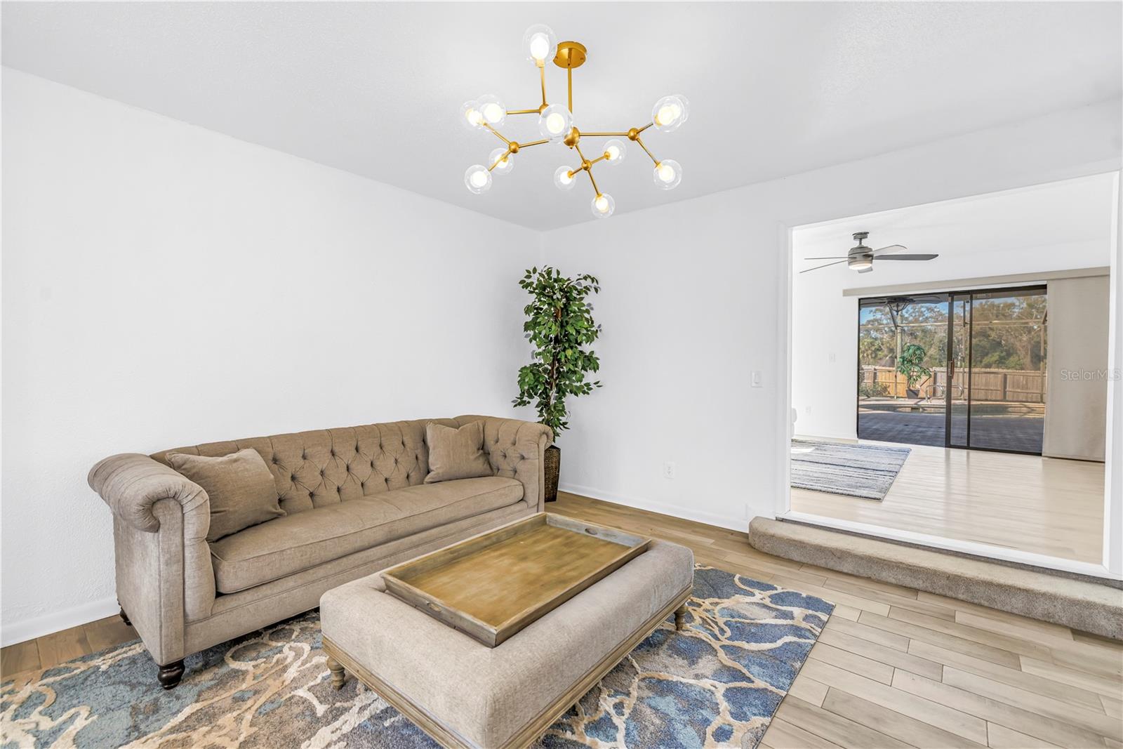 LAKE VALENCIA UNIT ONE - Residential