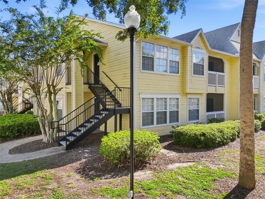 Photo of 1043 S Hiawassee Road #3111, Orlando, FL 32835 (MLS # S5157761)