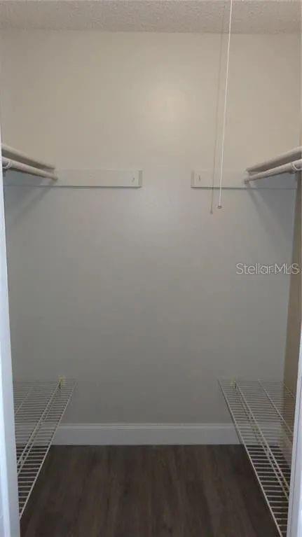 COLONIES - Residential