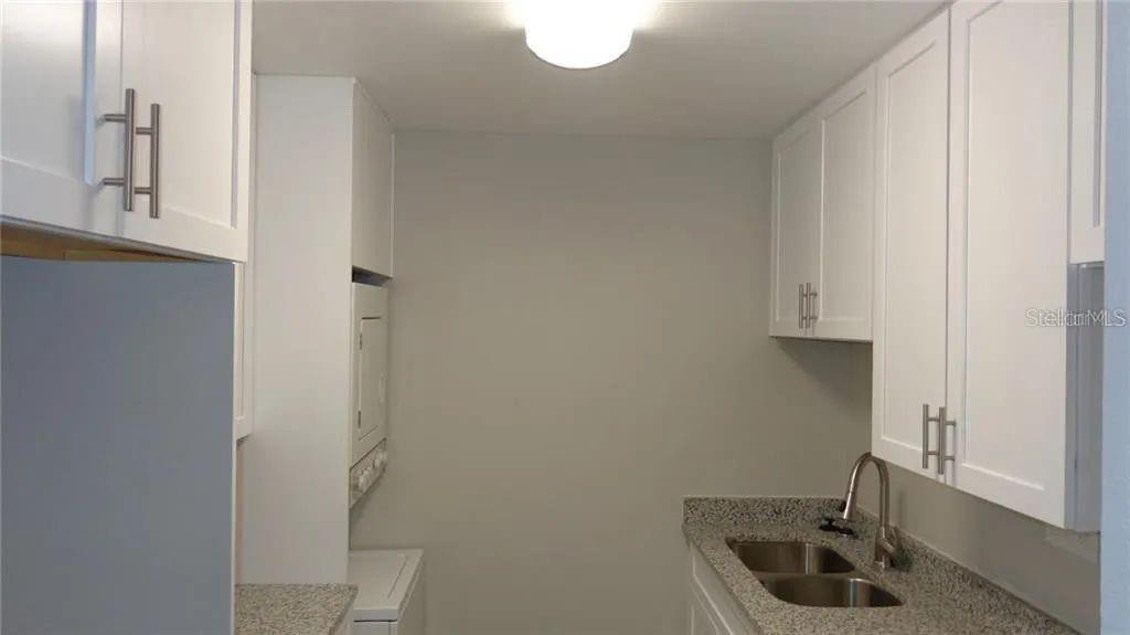 COLONIES - Residential