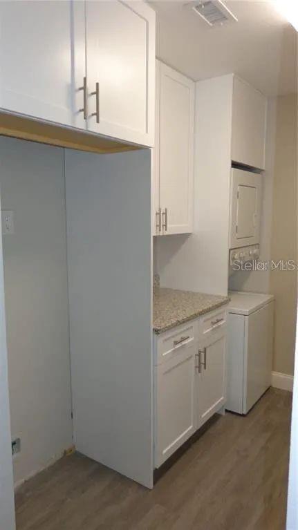 COLONIES - Residential