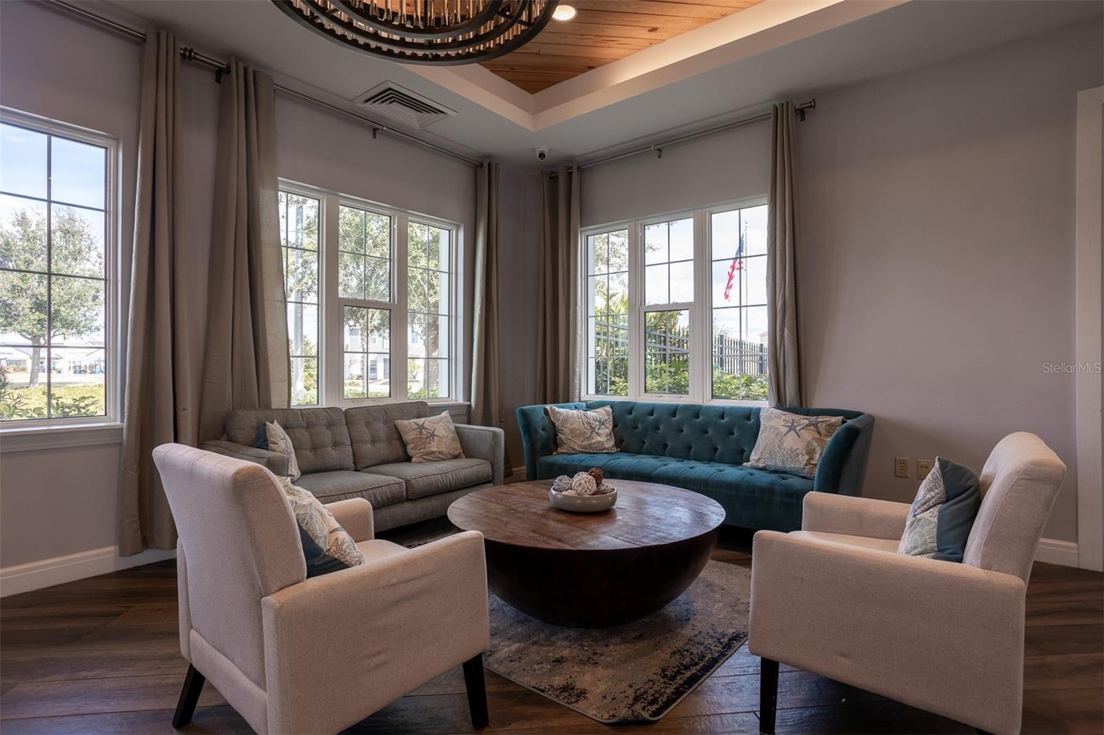 TRIPLE CRK PH 4 VILLAGE J - Residential Lease