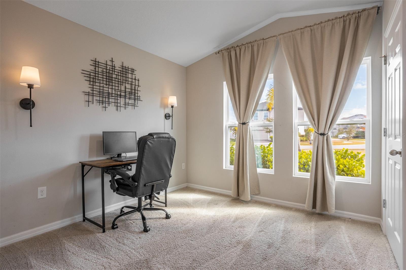 TRIPLE CRK PH 4 VILLAGE J - Residential Lease