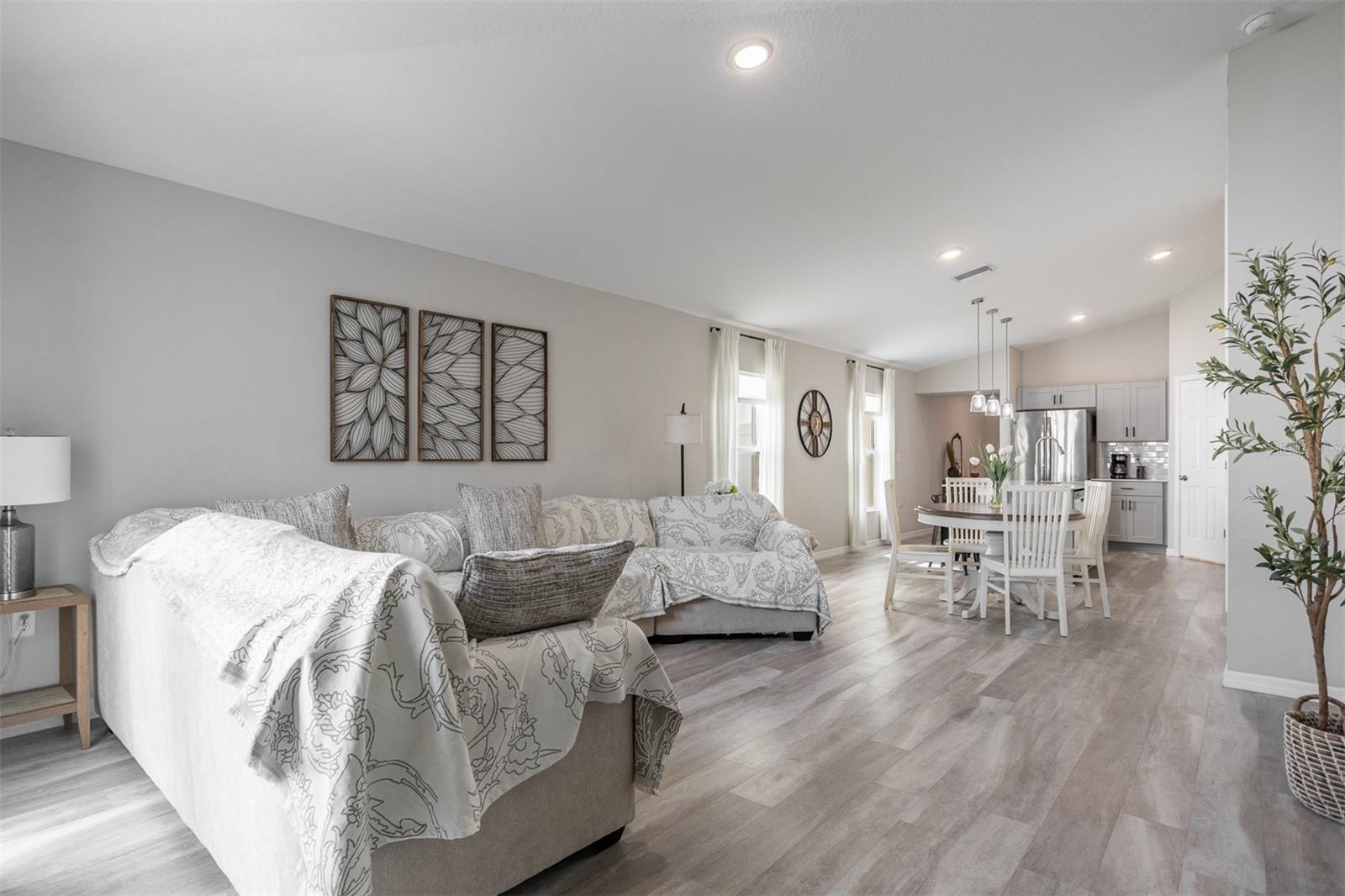 TRIPLE CRK PH 4 VILLAGE J - Residential Lease
