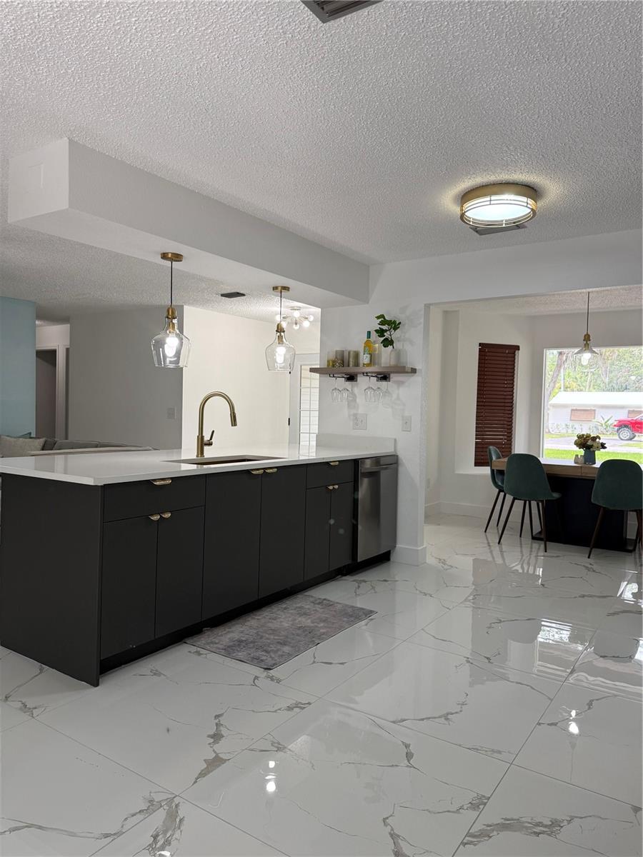 3585 N HIAWATHA TERRACE