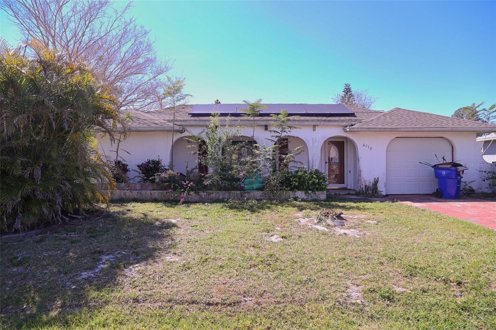 Short Sale. Perfect for an Investor. The home has a new Roof and Solar Panels that will be paid for when closing. The home itself needs a complete remodel.