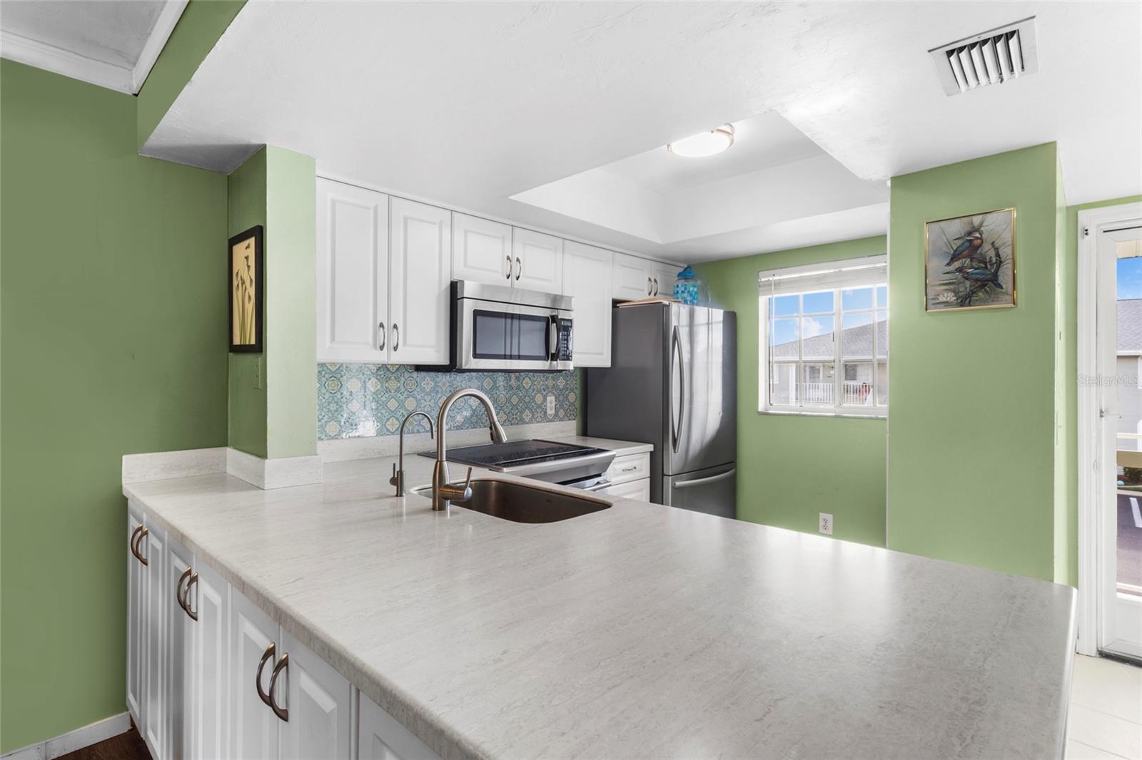 LAKES EDGE PH 04 - Residential